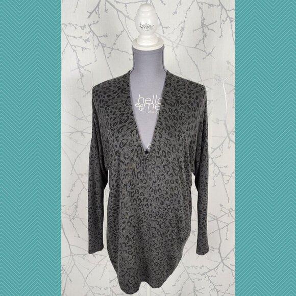 Joie Gray Leopard Print Wool Cashmere Blend Knit V-Neck Top - Picture 1 of 4